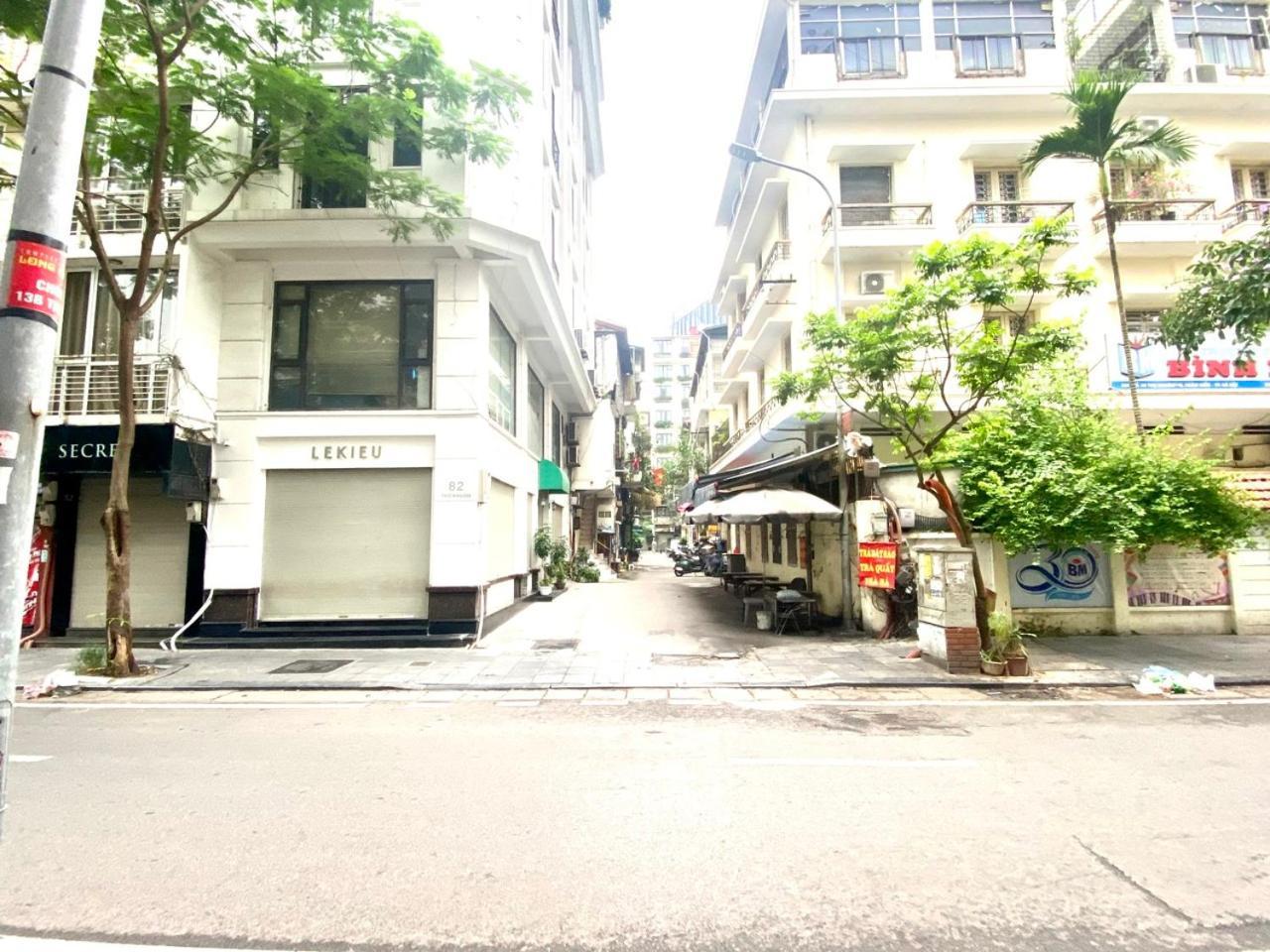 Cozy Homestay With Large Bed, Private Bathroom, Large Balcony Hanoi Kültér fotó